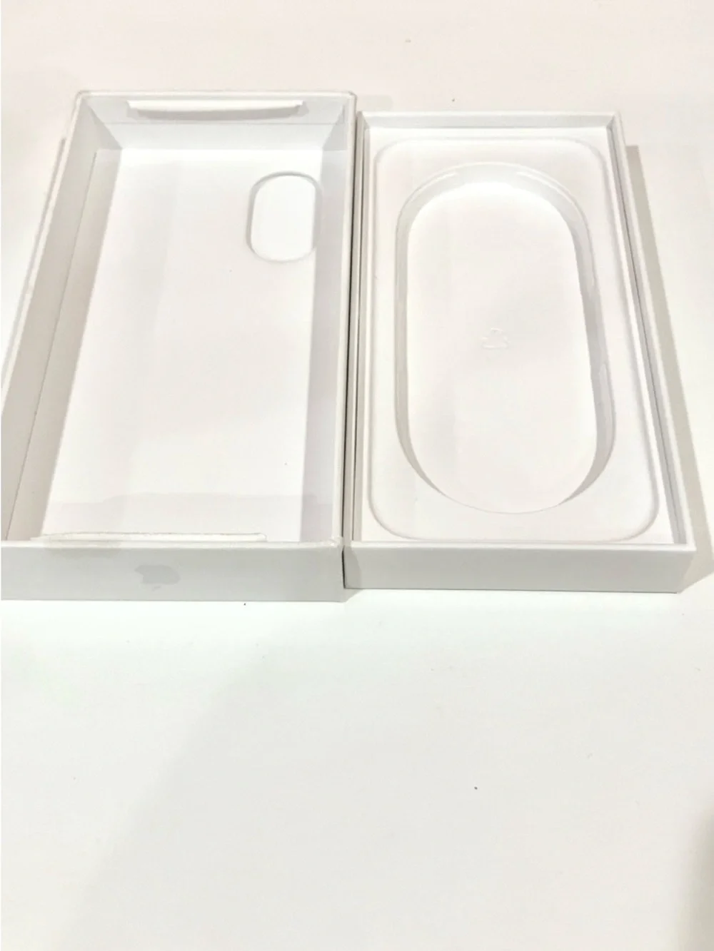 White Apple iPhone Box